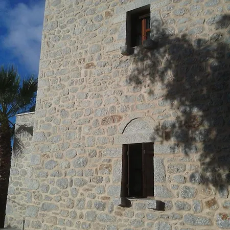 Дом отдыха μεδ-οίκων γιατριάνων House *